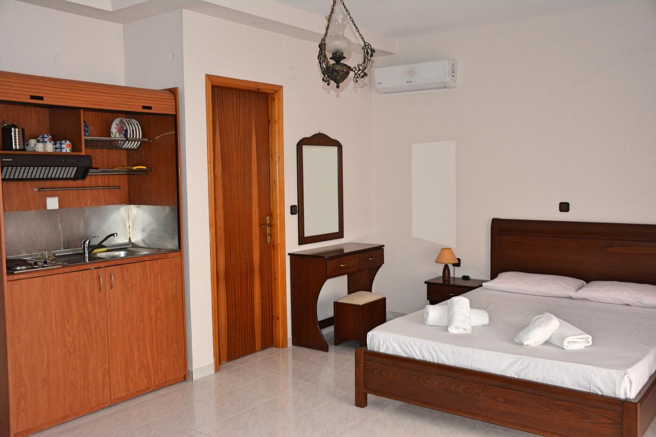 Mokos Rooms Perdika  Exterior foto