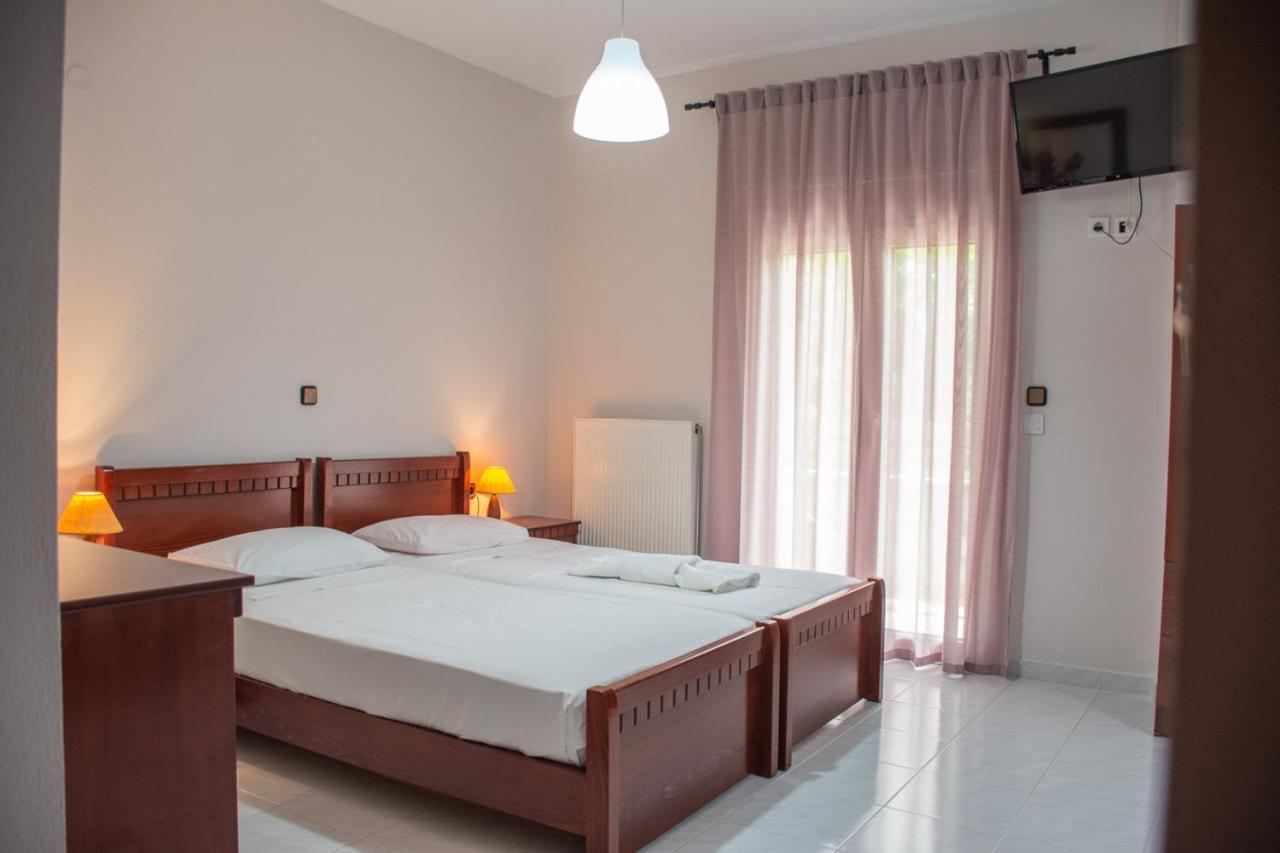 Mokos Rooms Perdika  Exterior foto